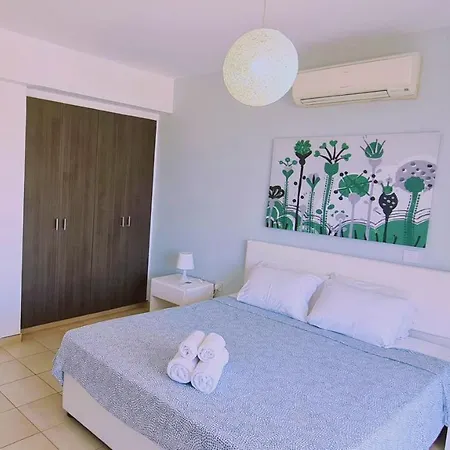 Apartament Nissi 3 Privileges