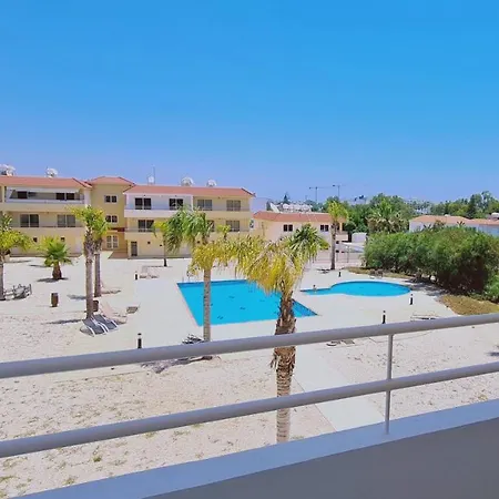Apartment Nissi 3 Privileges *